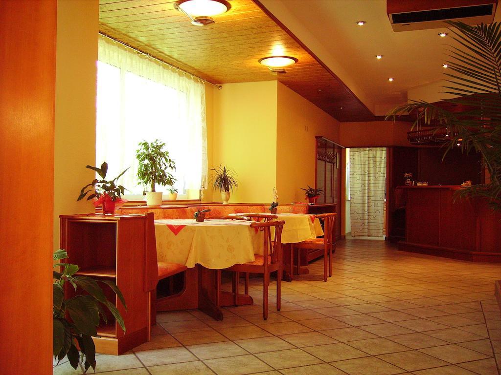 קמניץ Hotel Siegmar Im Geschaftshaus מראה חיצוני תמונה